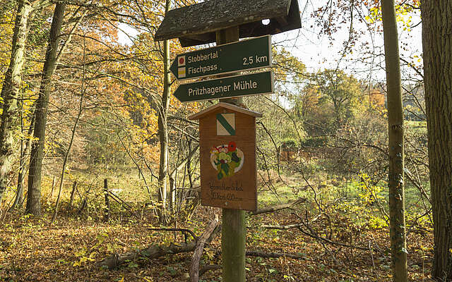 Wanderschilder der Naturparkroute Märkische Schweiz