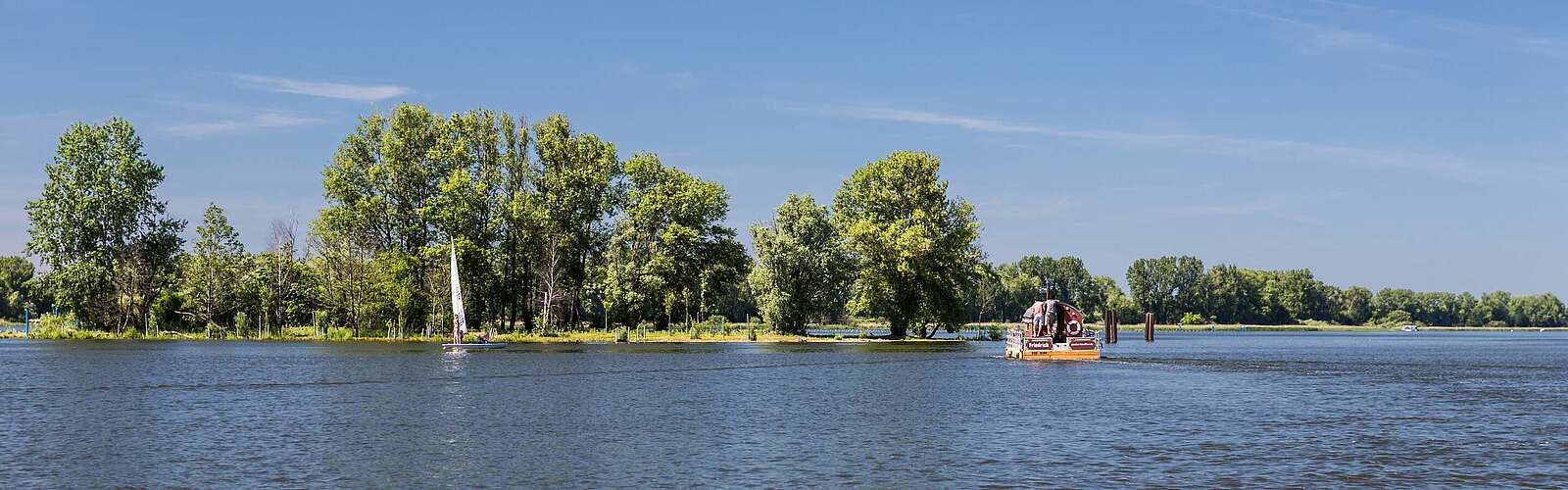 Floß auf der Havel,
        
    

        Foto: TMB-Fotoarchiv/Yorck Maecke