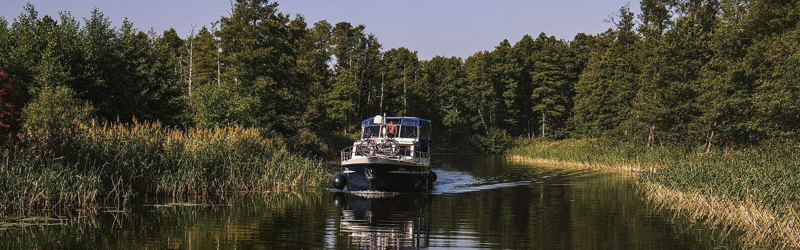 Hausboot in der Wasserlandschaft,
        
    

        Foto: TMB-Fotoarchiv/Madlen Krippendorf