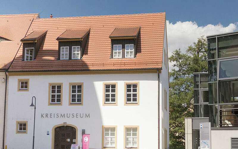 



        
            Kreismuseum in Bad Liebenwerda,
        
    

        Foto: TMB-Fotoarchiv/Hartmut Smikac
    