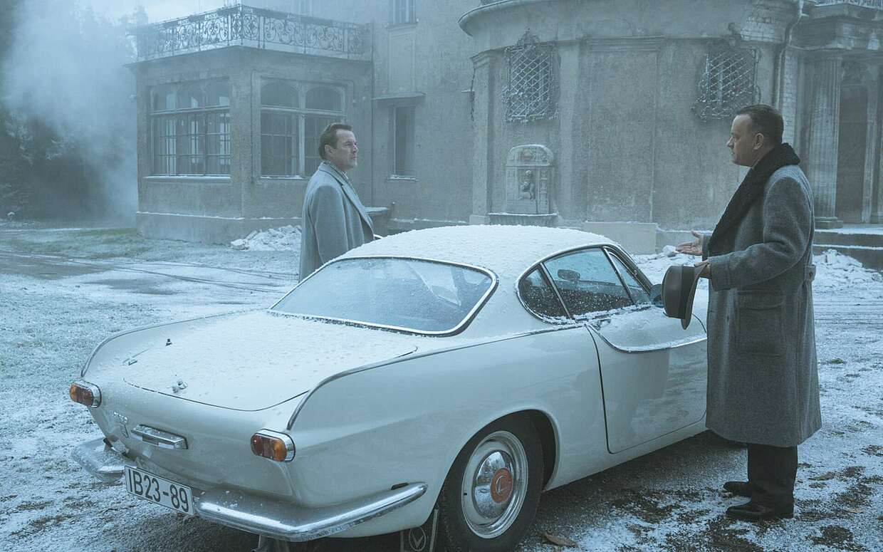 Tom Hanks und Sebastian Koch beim Dreh vor Schloss Marquardt