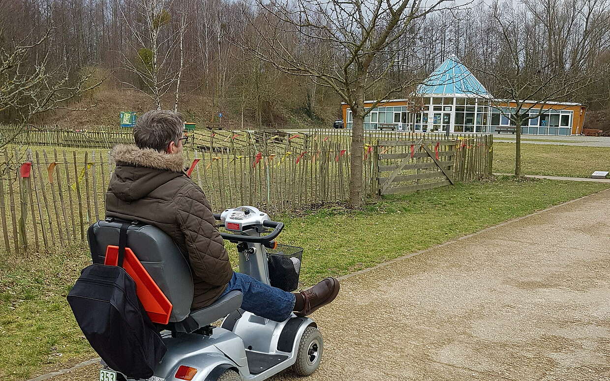 Auf dem Weg zum NaturParkZentrum am Wildgehege Glauer Tal
