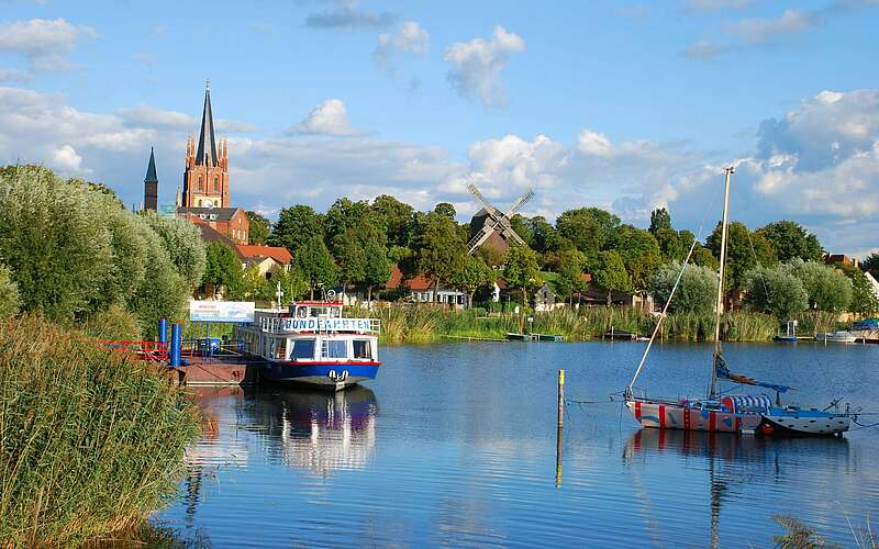 



        
            Stadtansicht Werder (Havel),
        
    

        
            Foto: Tourismusverband Havelland e.V.
        
        
    