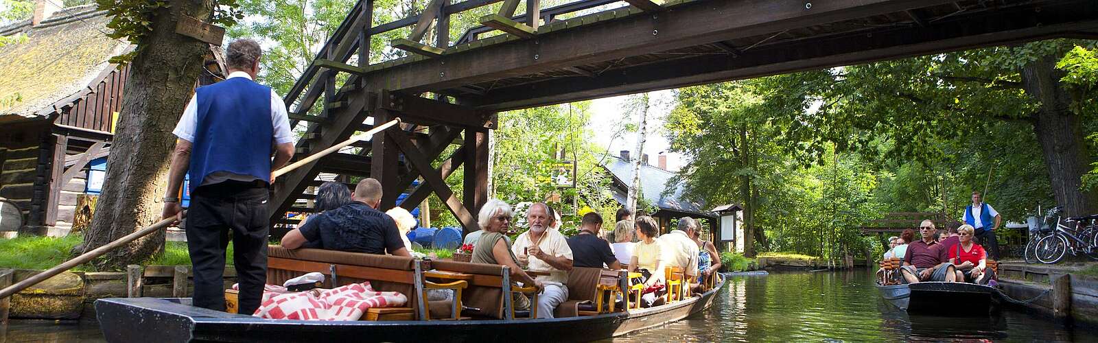 Kahnfahrt im Spreewald,
        
    

        Foto: TMB-Fotoarchiv/Paul Hahn