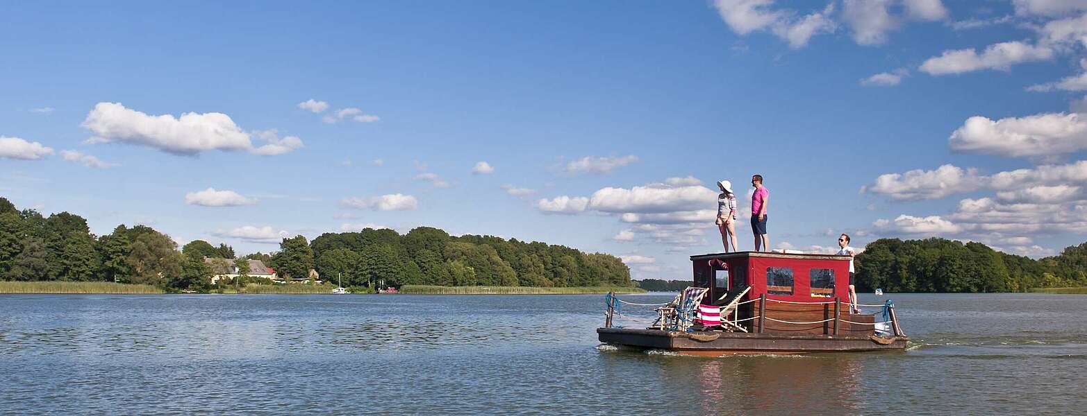 Floßtour auf dem Großen Wentowsee,
        
    

        Foto: TMB-Fotoarchiv/rent a floss/Yorck Maecke