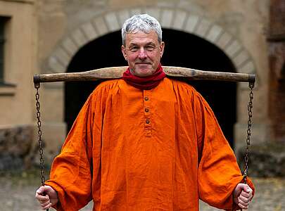 Ralf Rabe auf der Burg Rabenstein