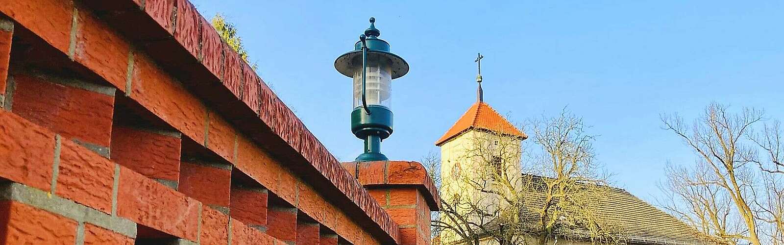 Die Kirche in Flecken Zechlin,
            
        
                Foto: Tourismusverband Ruppiner Seenland e.V./Itta Olaj