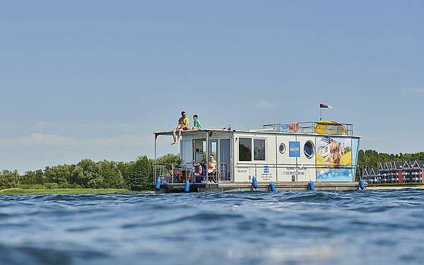 Barrierefreie Hausboottour mit Kuhnle Tours