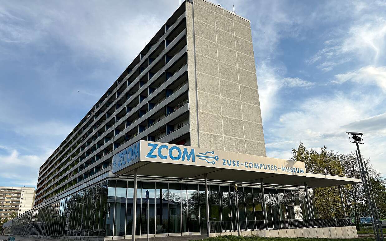 ZCOM_Zuse_Computer_Museum_Außenansicht