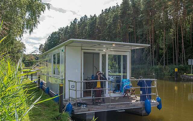 Barrierefreie Hausboottour mit dem Febomobil im Ruppiner Seenland