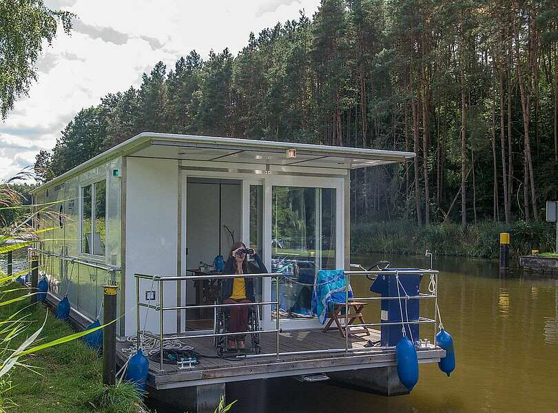 Barrierefreie Hausboottour mit dem Febomobil im Ruppiner Seenland