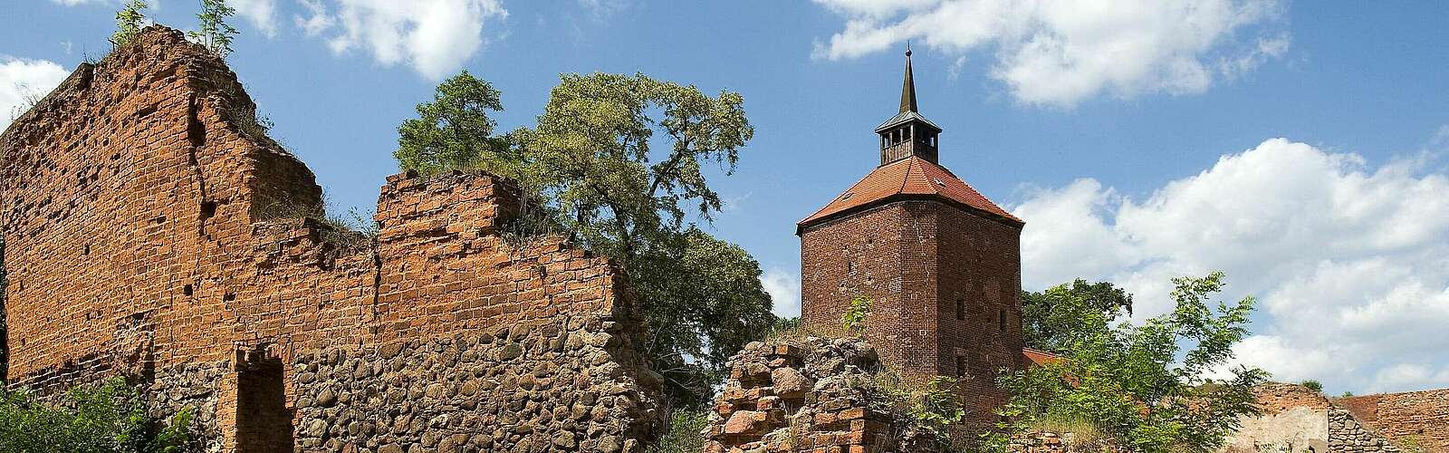 Burg Beeskow,
            
        
                Foto: AG HIS Arbeitsgemeinschaft Städte mit historischen Stadtkernen/Erik-Jan Ouwerkerk