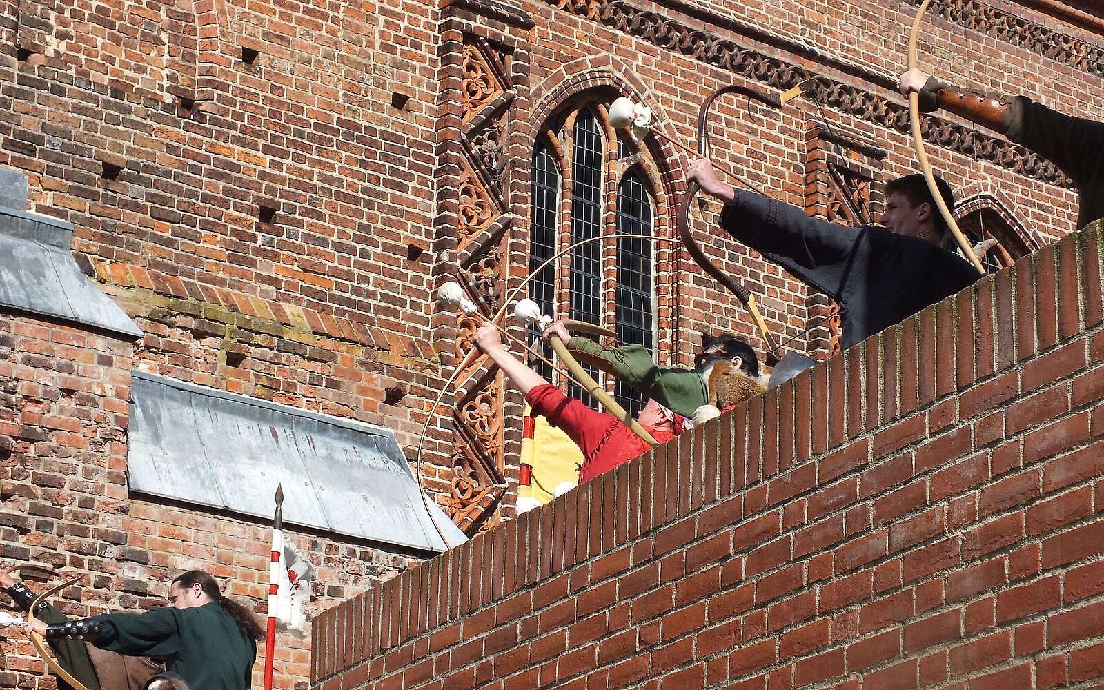 Bogenschießen auf dem Ritterfest Burg Ziesar