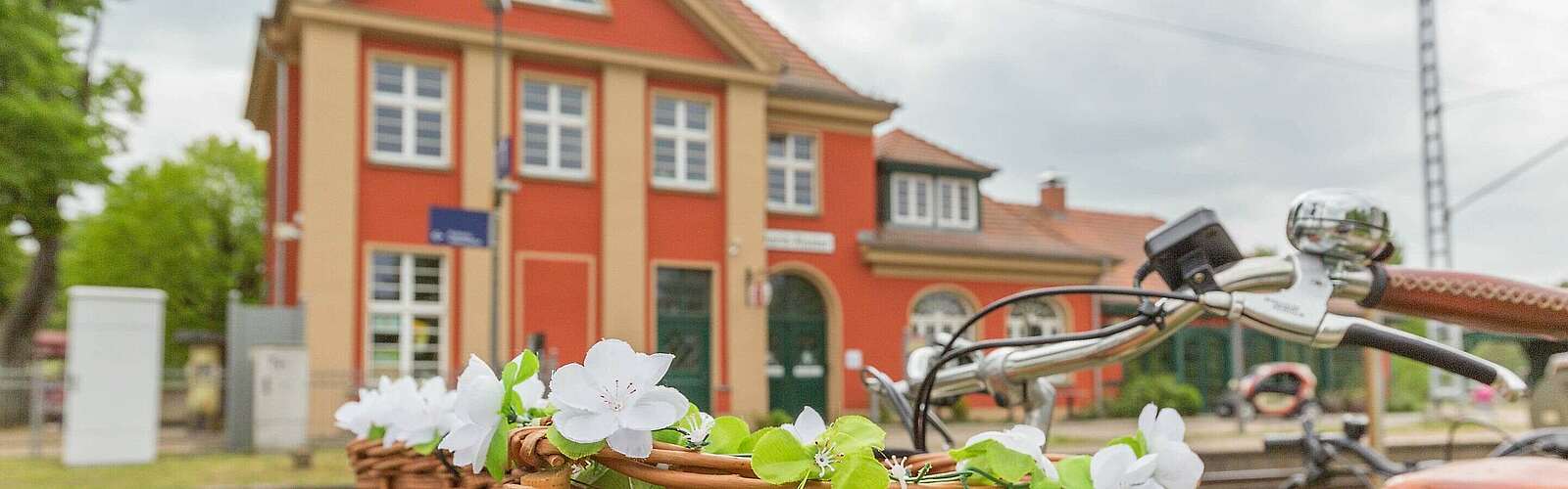 Bahnhof Chorin,
            
        
                Foto: TMB Tourismus-Marketing Brandenburg GmbH/Kein Urheber bekannt