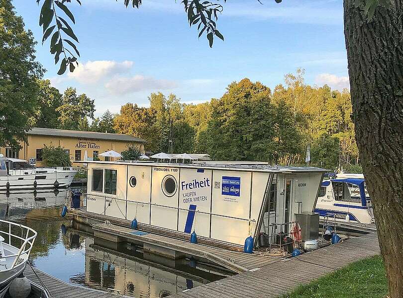 Barrierefreie Hausboottour mit dem Febomobil im Ruppiner Seenland