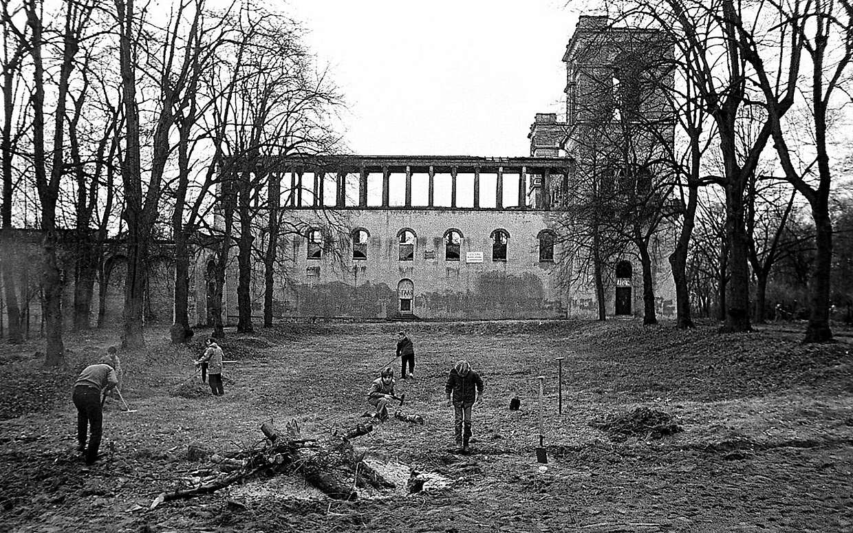 Arbeitseinsatz 1988 am Belvedere auf dem Pfingstberg
