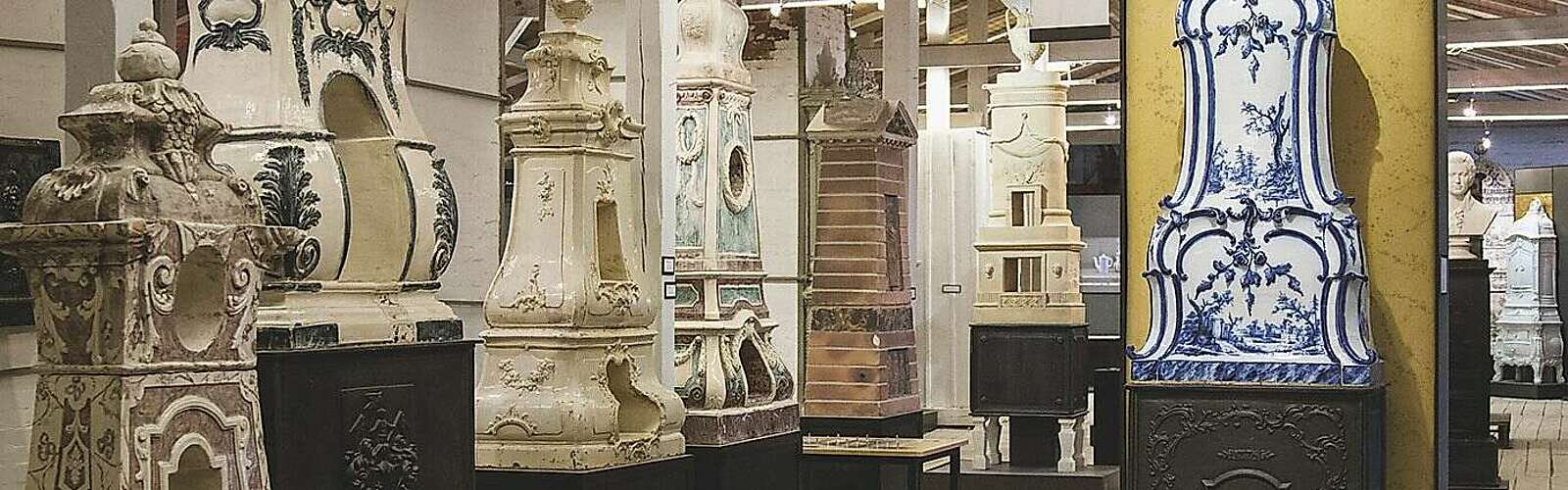 5_Blick in das Ofen- und Keramikmuseum mit Stockelsdorfer Ofen.jpg,
            
        
                Foto: TV Ruppiner Seenland e. V. und Förderverein Ofen- und Keramikmuseum Velten/TV Ruppiner Seenland e. V. und Förderverein Ofen- und Keramikmuseum Velten