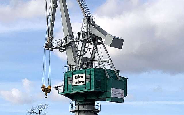 Hafen Velten mit Krananlage