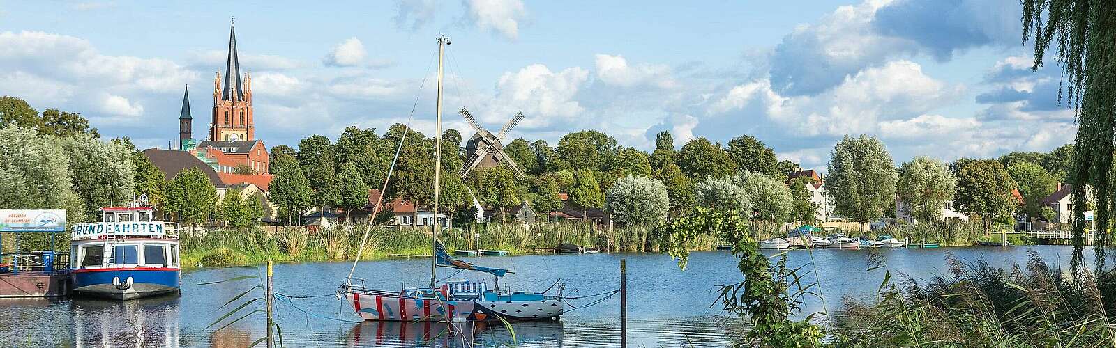 Blick auf die Werderaner Altstadt am Wasser,
            
        
                Foto: TMB Tourismus-Marketing Brandenburg GmbH/Steffen Lehmann