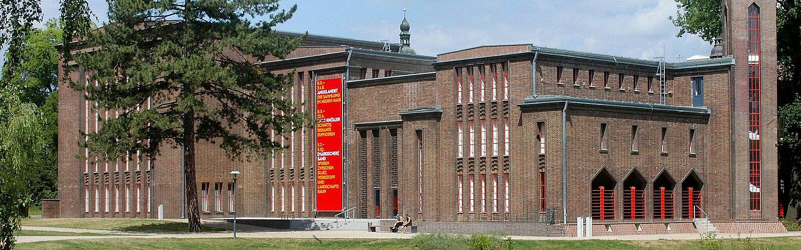 Brandenburgisches Landesmuseum für Moderne Kunst - Dieselkraftwerk Cottbus,
            
        
                
                
                    Foto: Marlies Kross