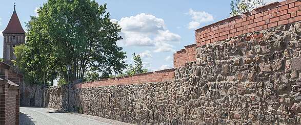 Die alte Stadtmauer von Jüterbog