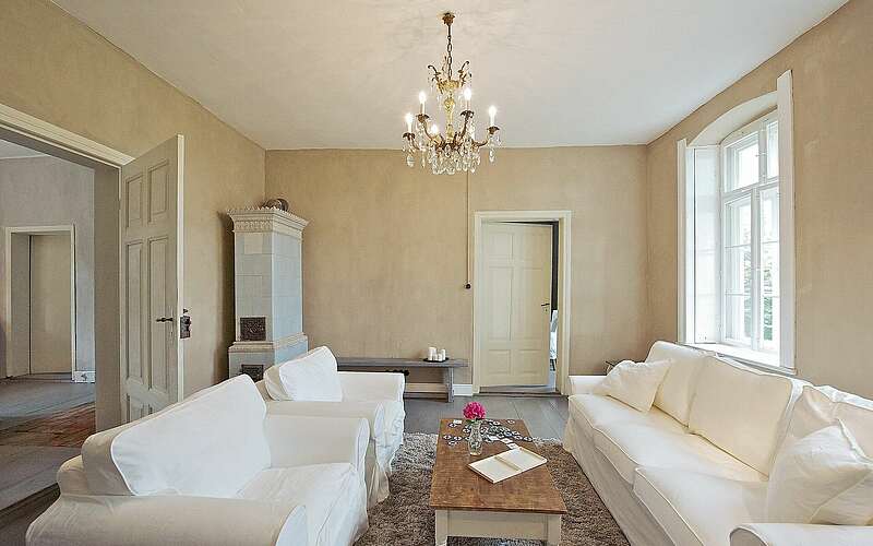 



    
        
                Zimmer im Pfarrhaus Mödlich,
            
        
                Foto: TMB Tourismus-Marketing Brandenburg GmbH/Pfarrhaus Mödlich
            
    
