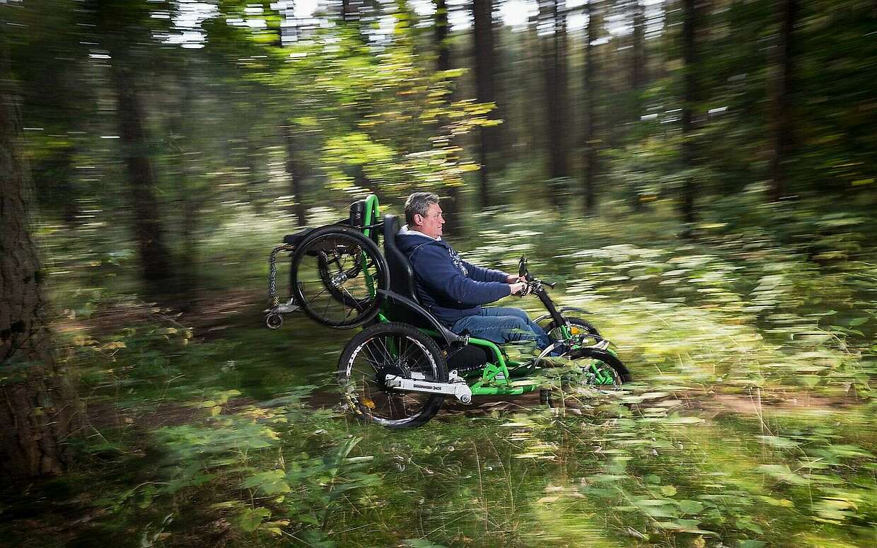 "Quadrix" Gelände-Rollstuhl
