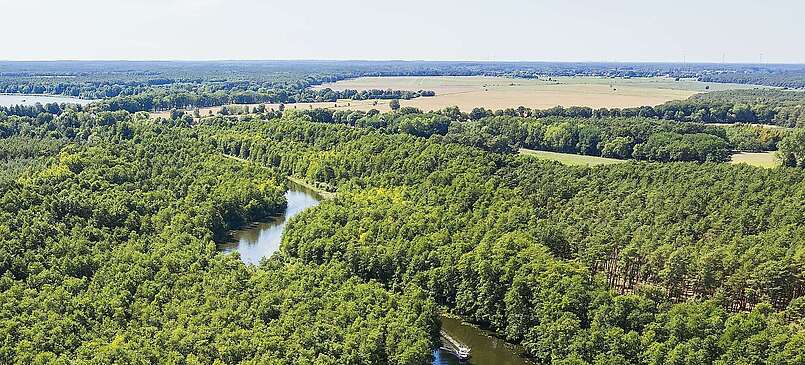 Mit dem Hausboot durch Brandenburg: Kurs auf die Freiheit