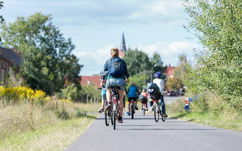 



    
        
                Radtour durch Mittenwalde,
            
        
                Foto: Stadt Mittenwalde/Kein Urheber bekannt
            
    
