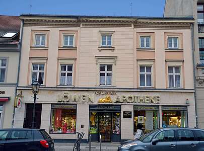 Blick auf die Löwen-Apotheke im Fontanehaus Neuruppin