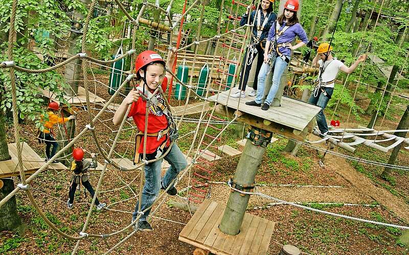 



    
        
                Im Kletternetz im Abenteuerpark Potsdam,
            
        
                Foto: TMB Tourismus-Marketing Brandenburg GmbH/Jenny Weller
            
    
