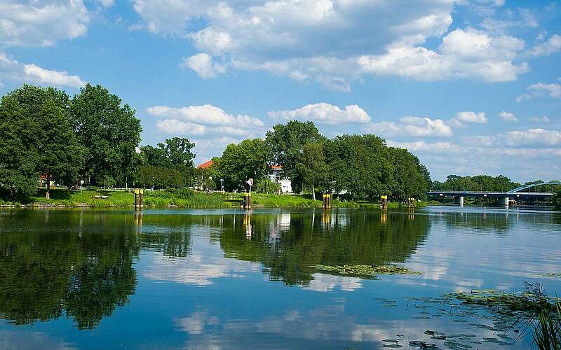 



    
        
                Spree bei Fürstenwalde,
            
        
                Foto: Tourismusverband Seenland Oder-Spree e.V./Tibor Rostek
            
    
