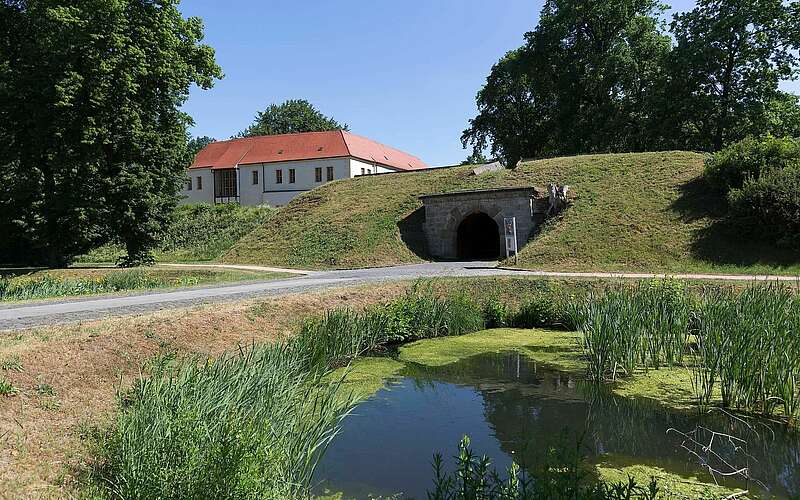 



    
        
                Schlosspark Senftenberg,
            
        
                Foto: TMB Tourismus-Marketing Brandenburg GmbH/Steffen Lehmann
            
    
