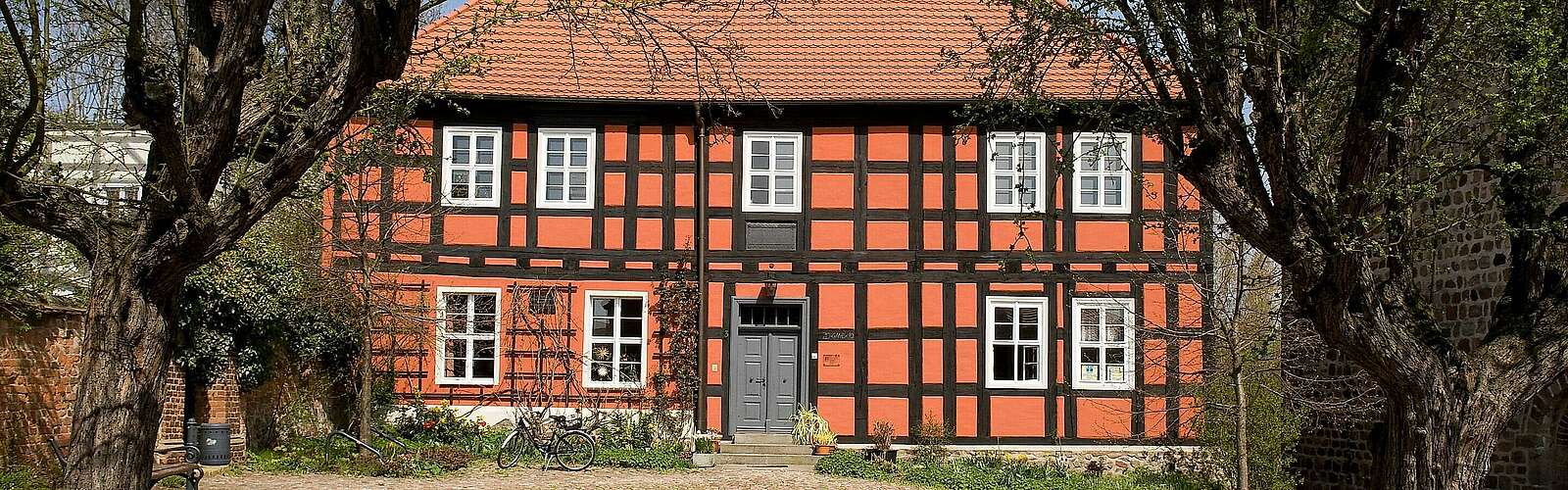 Fachwerkhaus in Bad Belzig,
            
        
                Foto: AG HIS Arbeitsgemeinschaft Städte mit historischen Stadtkernen/Erik-Jan Ouwerkerk