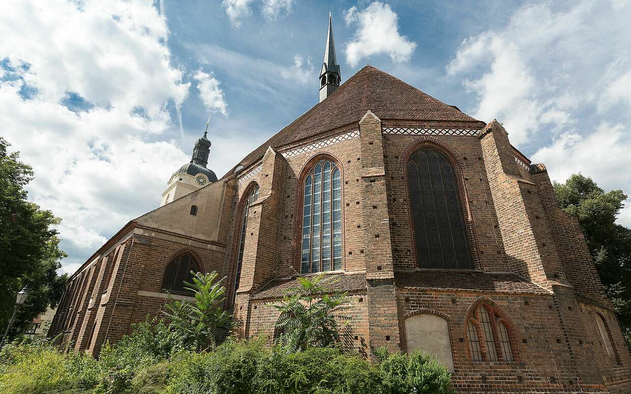 Die Kirche St. Gotthardt. Hier wurde Loriot getauft.