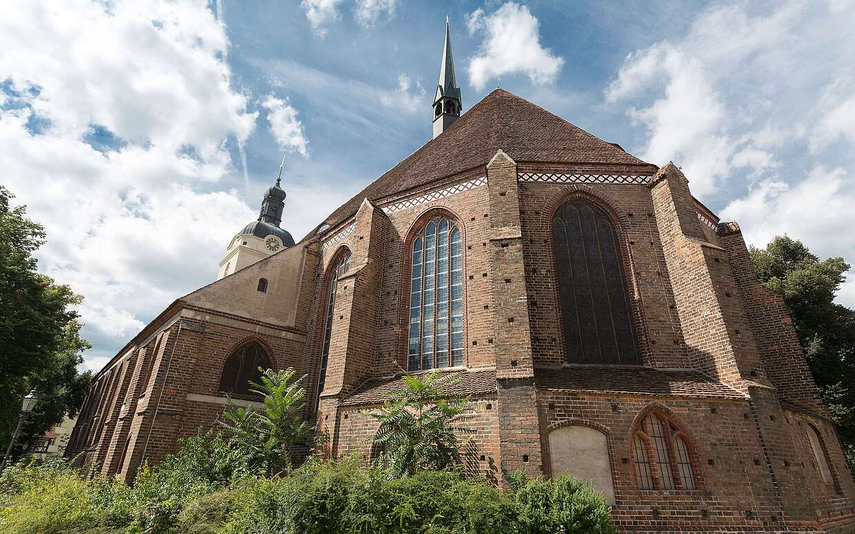 Die Kirche St. Gotthardt. Hier wurde Loriot getauft.