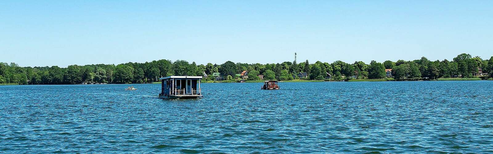 Hausboot auf dem Ruppiner See,
        
    

        Foto: Fotograf / Lizenz - Media Import/Steffen Lehmann