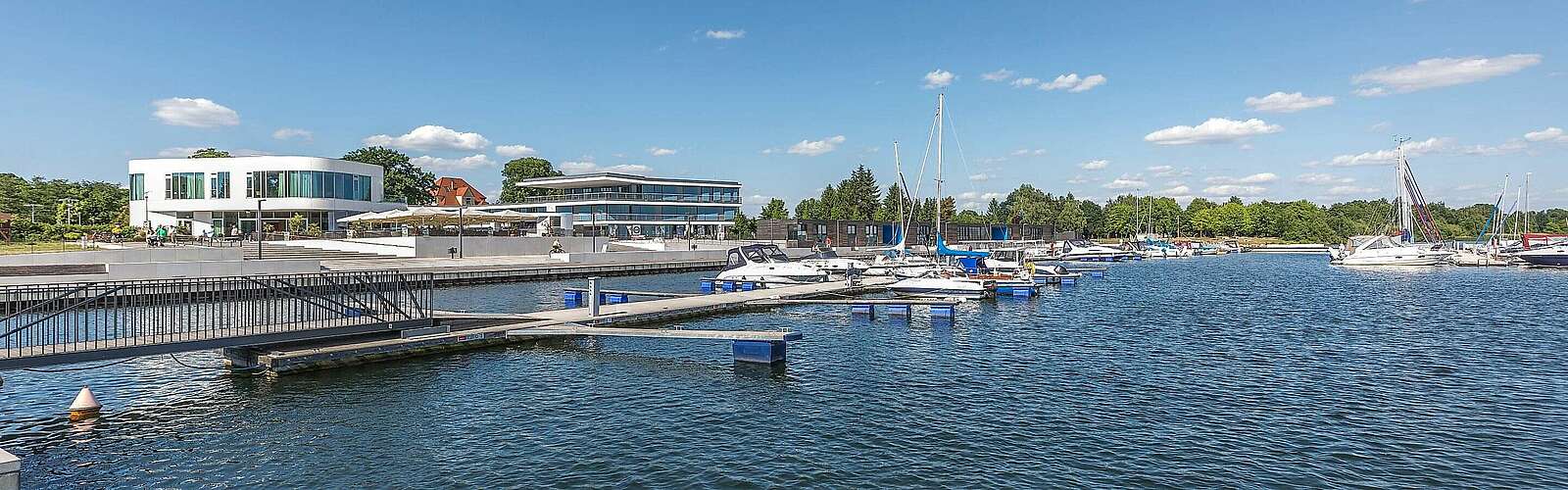Stadthafen Senftenberg,
            
        
                Foto: TMB Tourismus-Marketing Brandenburg GmbH/Steffen Lehmann