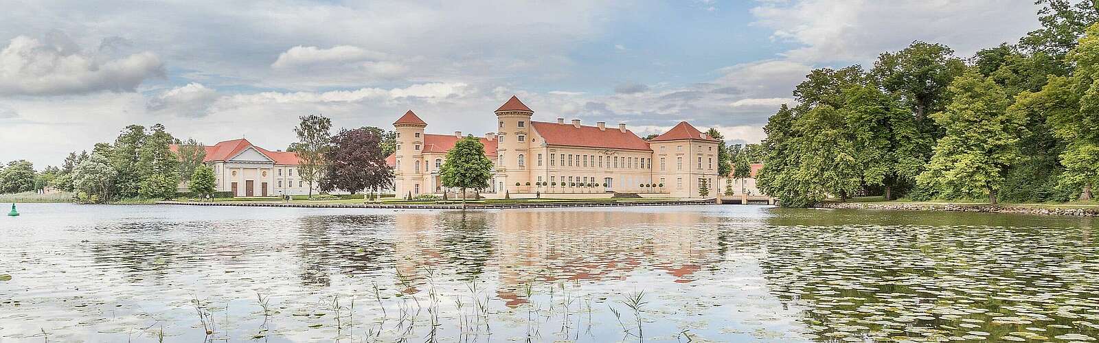 Schloss Rheinsberg,
            
        
                Foto: TMB Tourismus-Marketing Brandenburg GmbH/Steffen Lehmann