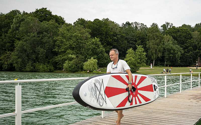 



    
        
                Stand up Paddling auf dem Werbellinsee,
            
        
                Foto: TMB Tourismus-Marketing Brandenburg GmbH/Steffen Lehmann
            
    
