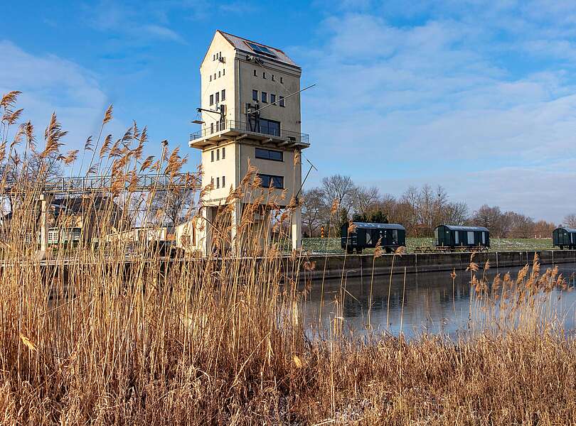 Verladeturm im Hafen Groß Neuendorf.