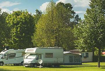 Camping- und Wohnmobilstellplätze