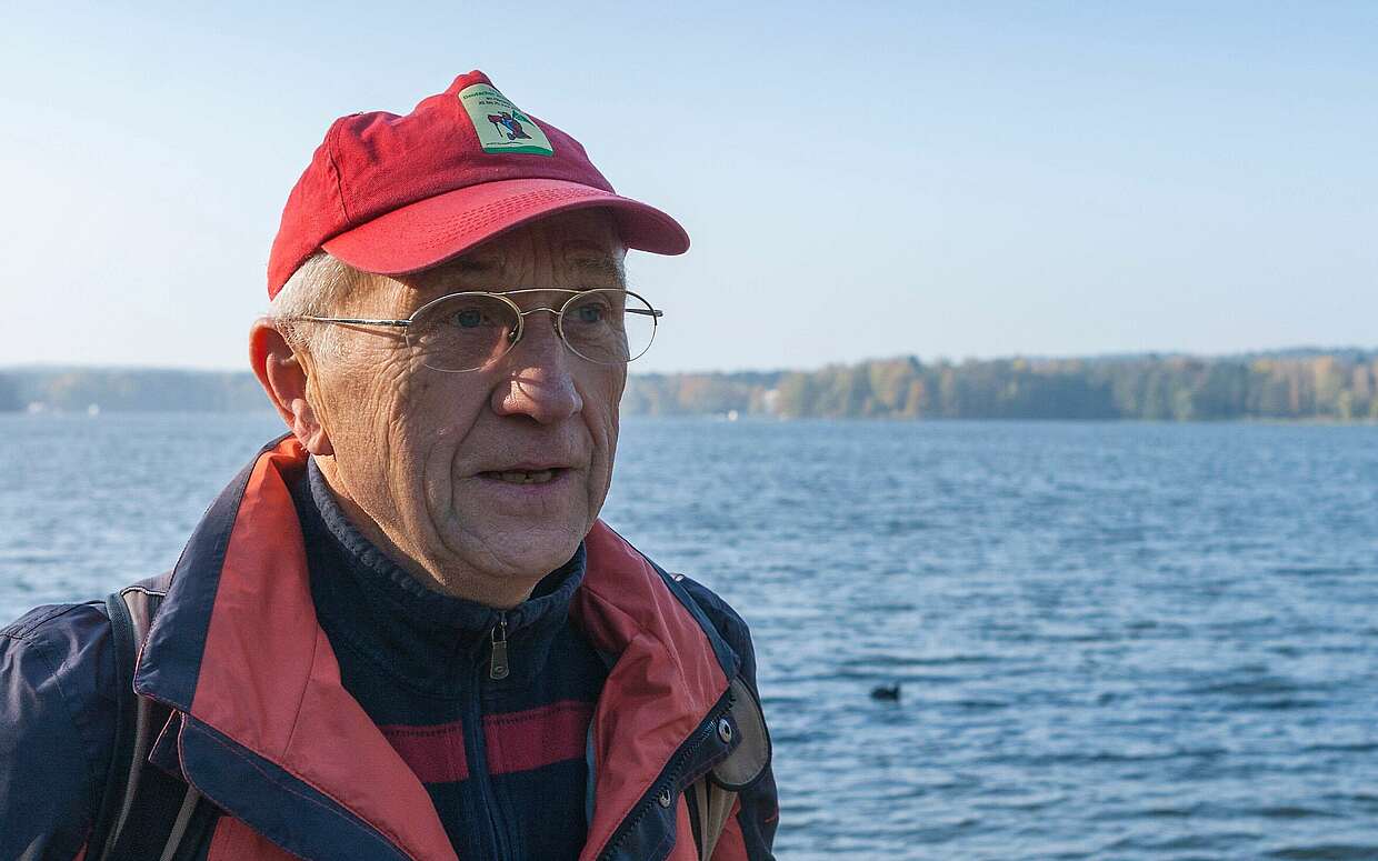 Manfred Reschke ist der Erfinder des 66-Seen-Wanderweges