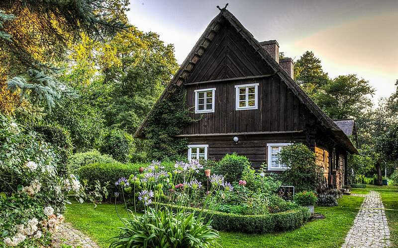 



        
            Traditionelles Holzhaus in Burg,
        
    

        Foto: Fotograf / Lizenz - Media Import/Peter Becker
    