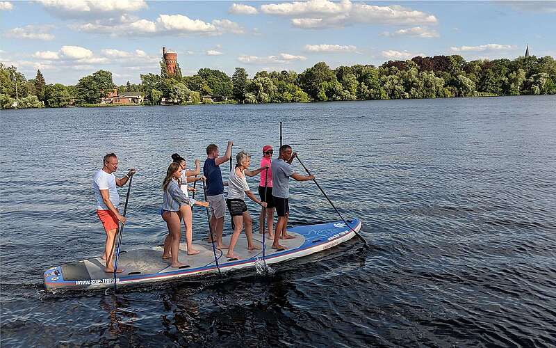 Stand Up Paddling in der Gruppe