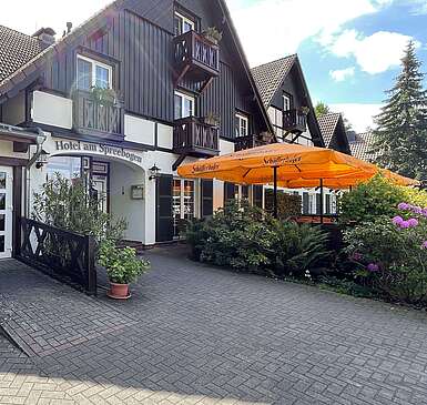 Hoteleingang des Hotels am Spreebogen