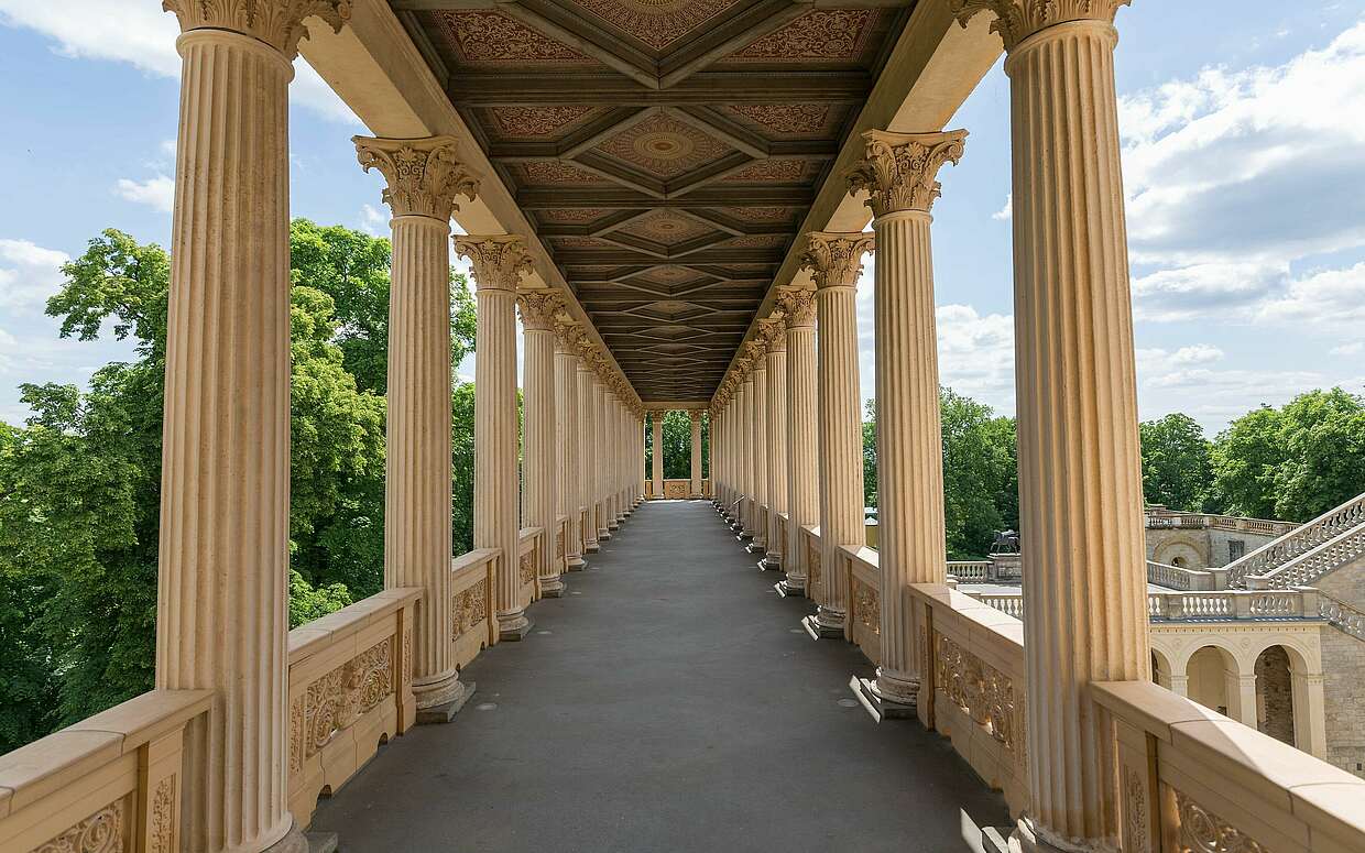 Im Schloss Belvedere auf dem Pfingstberg