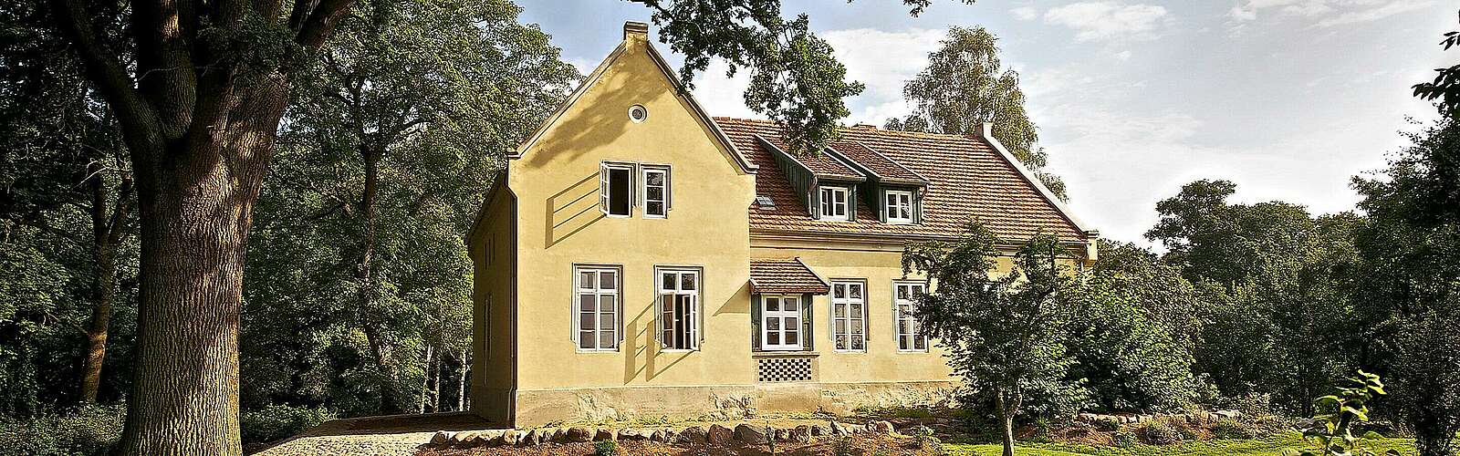 Pfarrhaus Mödlich,
            
        
                Foto: TMB Tourismus-Marketing Brandenburg GmbH/Pfarrhaus Mödlich
