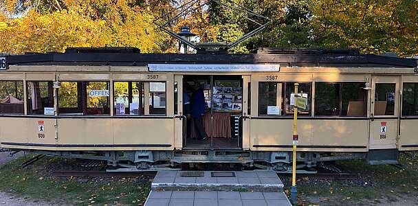 Infozentrum im Staßenbahnwagen