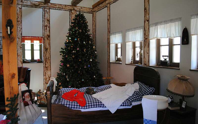 



    
        
                Die Stube des Weihnachtsmanns,
            
        
                
                
                    Foto: Claus-Dieter Steyer
                
            
    
